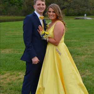 SHERRI HILL PROM DRESS